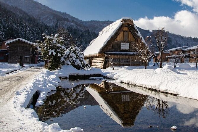 1 Day Private Charter Tour to Shirakawa-go & Takayama - Wada House reveals how the old homes worked