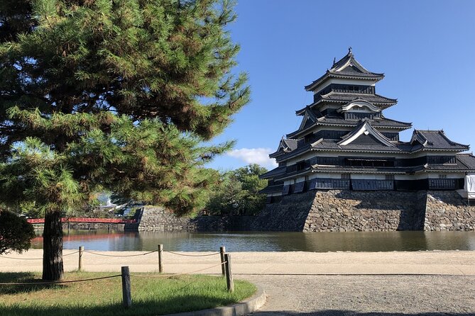1-Day Tour from Nagano and Matsumoto Kamikochi & Matsumoto Castle - Group size and guide quality