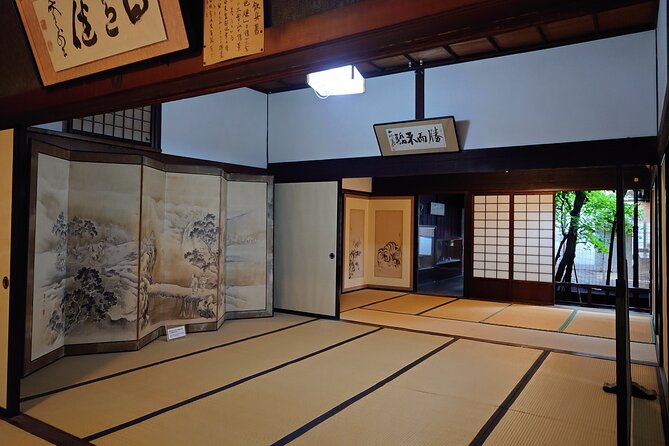 1 Day Tour From Nagano to Matsumoto Castle and Narai-Juku - Matsumoto Castle puts you inside an original landmark