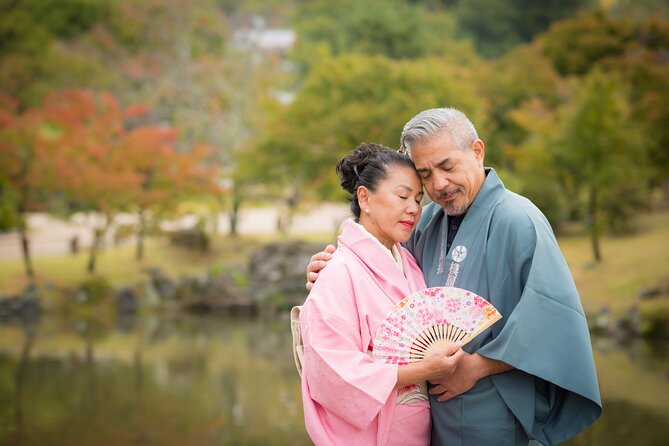 A Privately Guided Photoshoot in Beautiful Kyoto by a Pro - How the posing works when you feel awkward