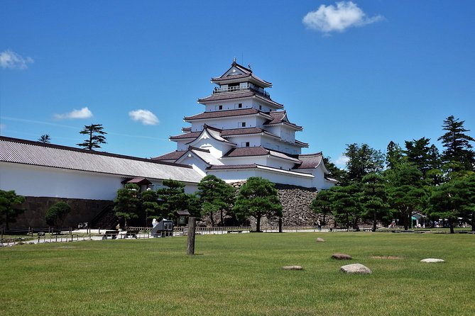 Aizu 4hr Private Tour with Government-Licensed Guide - Suehiro Sake Brewery adds a working local tradition