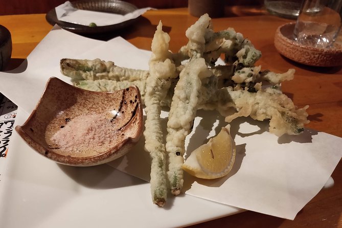 All-inclusive Hiroshima Nighttime Food and Cultural Immersion - Why the guide matters so much