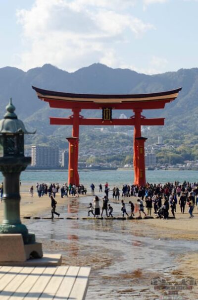 Amazing Hiroshima: Private City Tour with a Local Guide