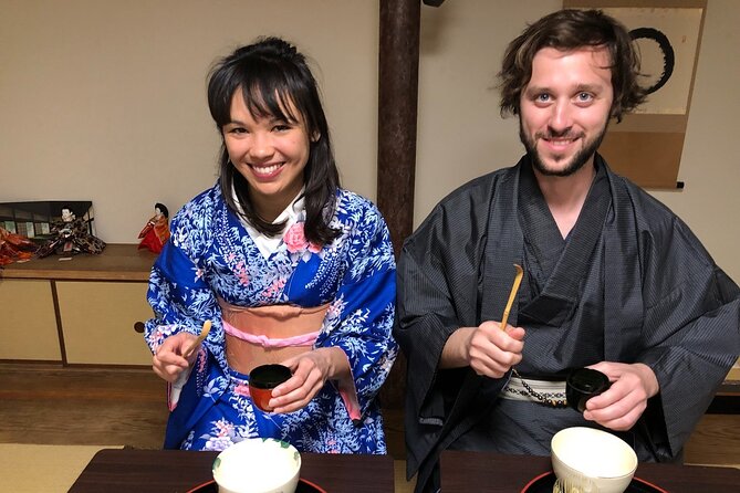 An Amazing set of Cultural experience: Kimono, Tea Ceremony and Calligraphy - The tea ceremony: watch first, then make matcha
