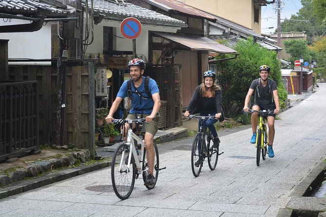 Arashiyama Bamboo Forest & Hidden Gems Bike Tour (Early Bird) - Bamboo Forest Street before the crowds