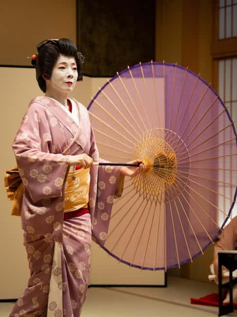 Asakusa: Geisha Performance and Tea House Experience - Why the Asakusa tea-house setting matters