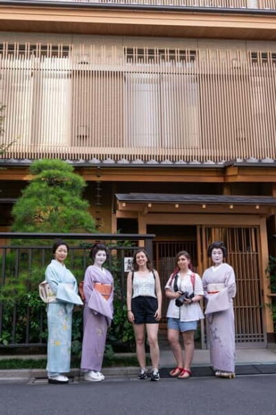 Geisha Performance and Tea House Experience