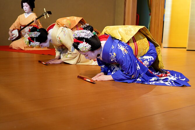 Authentic Maiko Experience＆Kyoto Dinner (Free drink) at Noh Stage - Key points at a glance