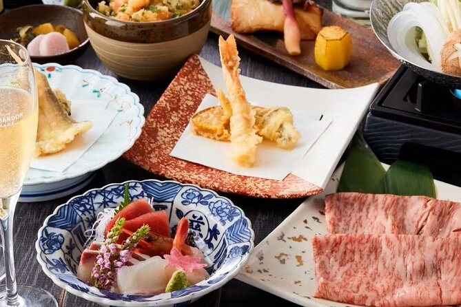 Authentic Maiko Experience＆Kyoto Dinner (Free drink) at Noh Stage - Ozashiki games with music