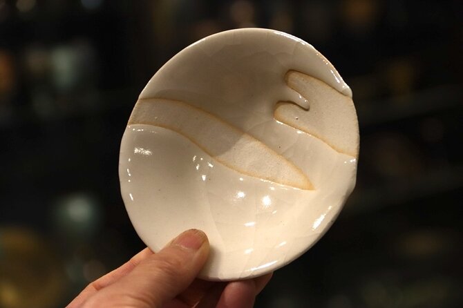 Authentic Pure Gold Kintsugi Workshop with Master Taku in Tokyo - Value at $142.60 per person