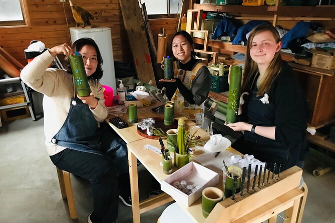 Bamboo LED Lantern Making Experience in Kyoto Arashiyama - How the instruction works for families