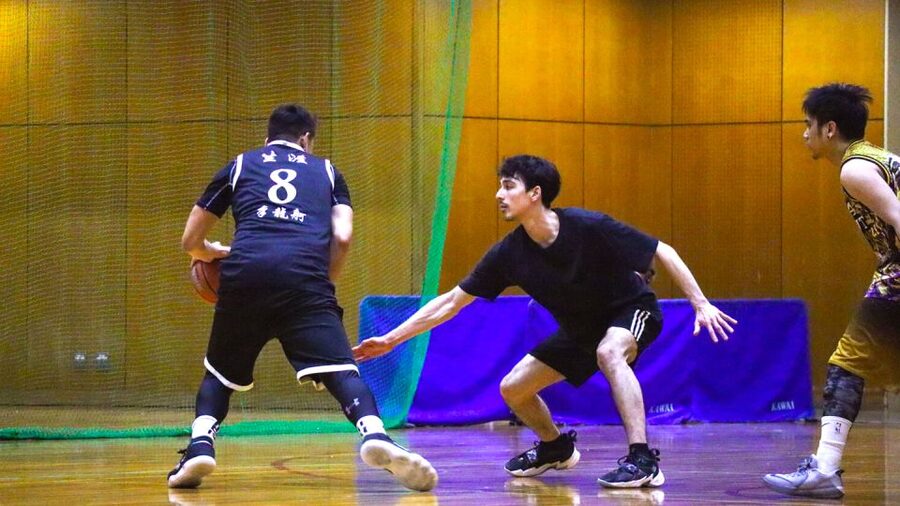 Basketball in Osaka with local players! - Key points to know before you book