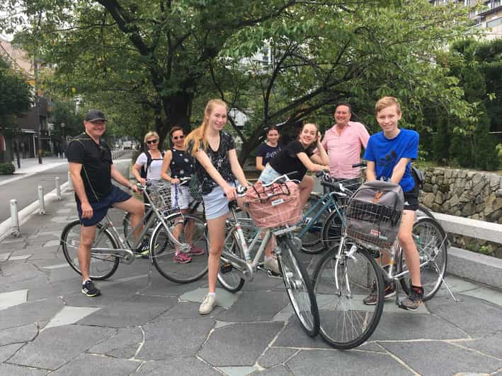 Best of Kyoto: Ginkakuji & Path of Philosophy E-Bike Tour - Ginkakuji and its quiet Zen gardens