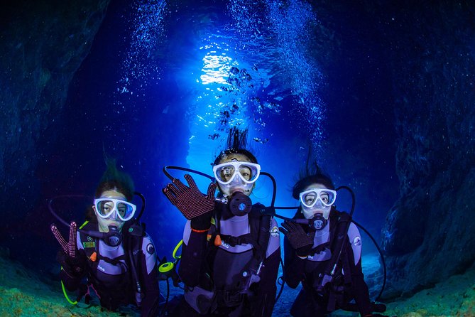 Blue Cave Introductory Dive–Private Guide, Boat Tour&Free Photos - Why this Blue Cave tour works for first-timers