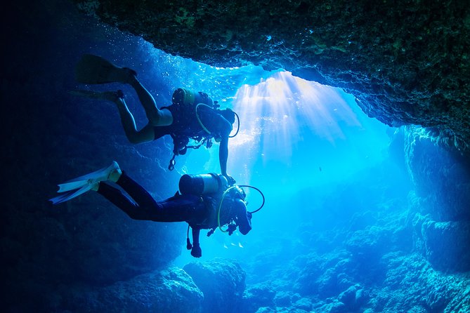 Blue Cave Introductory Dive–Private Guide, Boat Tour&Free Photos - The shop facilities add real value