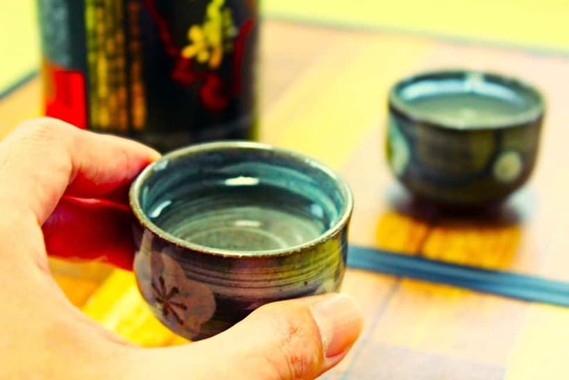 Casual Japanese sake tasting and snack experience, Kabukicho - What the guides add to the experience