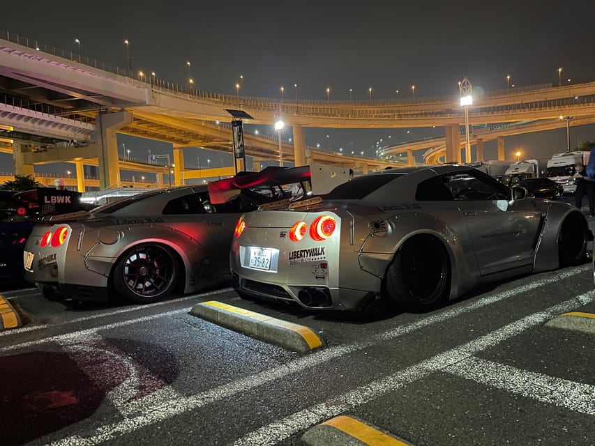 Daikoku Parking : going by this mini JDM - one customer only - The first stretch: Tokyo from the expressway