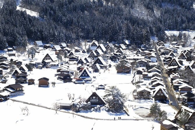 Day Trip for Shirakawago ,Takayama & gujo hachiman from Nagoya - Three Gifu towns in one demanding day