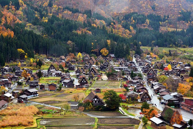 Day Trip for Shirakawago ,Takayama & gujo hachiman from Nagoya - The long ride from Nagoya