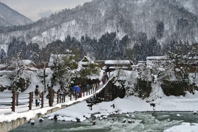 Day Trip for Shirakawago ,Takayama & gujo hachiman from Nagoya - Should you book it?