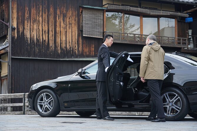 Enjoy Kyoto in Style with a Minivan & Guide! - Starting at Kyoto Station without a scramble