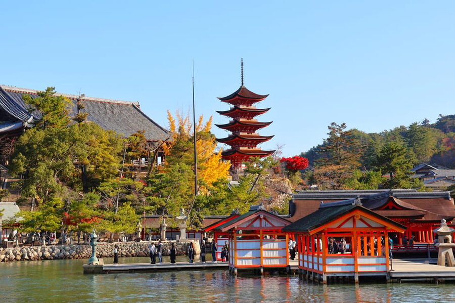 From Hiroshima: Hiroshima & Miyajima 1 Day Tour with Lunch - Meeting at Hiroshima Station at 9:45