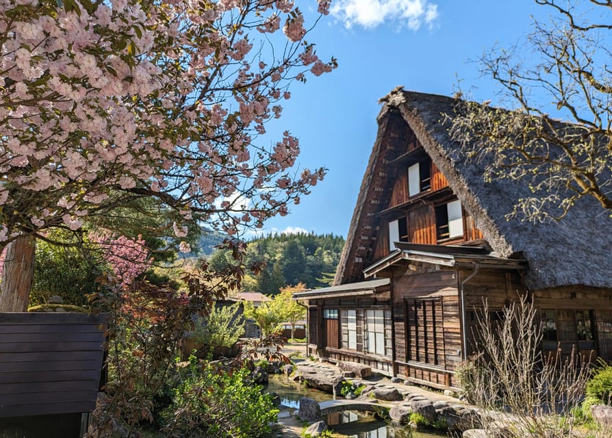 From Kanazawa: Shirakawa-go, Gokayama and Wood Carving Art - Shirakawa-go, the famous final stop