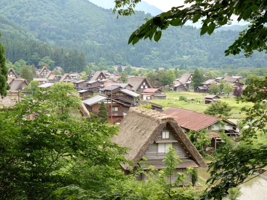 From Takayama: Guided Day Trip to Takayama and Shirakawa-go - Shirakawa-go starts at the famous lookout