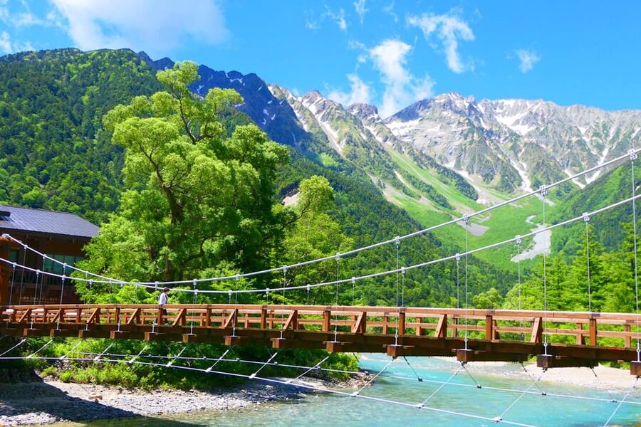 From Takayama: Shinhotaka Ropeway and Kamikochi tour - Rising through the Alps on the Shinhotaka Ropeway