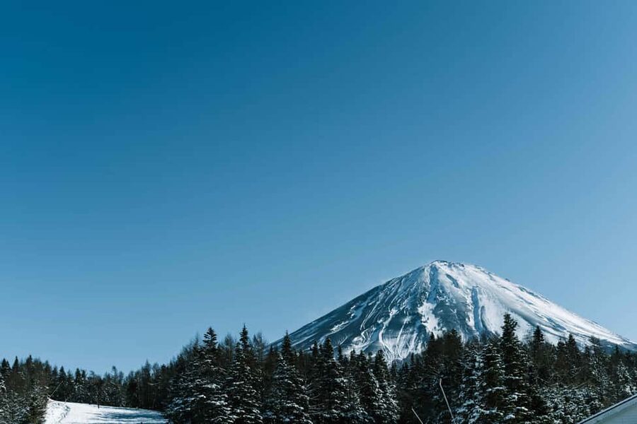 From Tokyo: Fujiyama Snow Resort Yeti Winter Ski Day Tour - Leaving Tokyo from two central meeting points