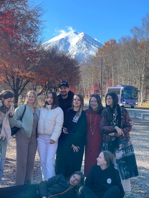 From Tokyo: Mount Fuji Full Customized Tour English Guide - Oshino Hakkai and old-style village scenery