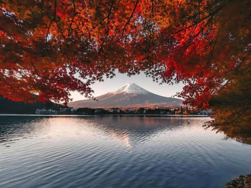 From Tokyo: Mt Fuji, Arakurayama and Kawaguchi Lake Day Trip - Starting at Tokyo Station Marunouchi North Exit