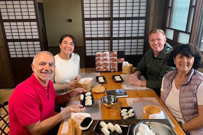 Fujisan Sushi Making Lesson - Sushi History and Japanese Table Etiquette