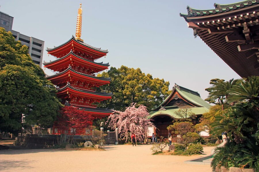 Fukuoka Essentials: History, Culture, & Charms - Kushida Jinja and the Hakata Gion Yamakasa