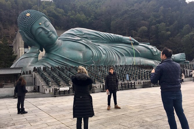 Fukuoka Full-Day Private Tour with Government Licensed Guide - Kushida Shrine, Tochoji Temple, and old Hakata