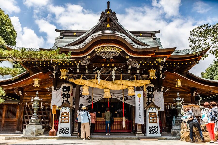 Fukuoka Private and Personalized Walking Tour with a Local - Side streets, art, and room for spontaneity