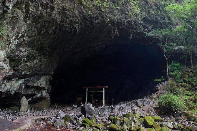 Fukuoka Takachiho Gorge, Amano Iwato and Scenic Train Tour - Who will enjoy this tour most