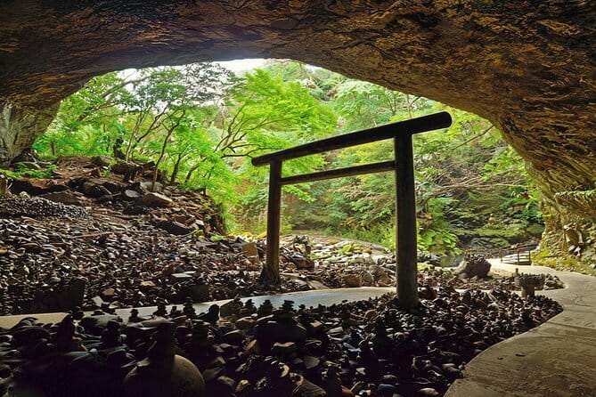 Fukuoka Takachiho Gorge, Amano Iwato and Scenic Train Tour - Taking the Takachiho Amaterasu Railway