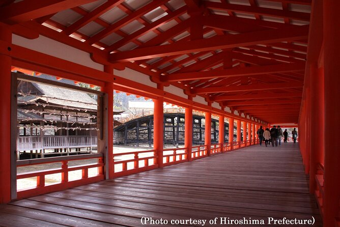 Full Day Hiroshima and Miyajima Bus Tour from Hiroshima - One day, two very different Hiroshima experiences
