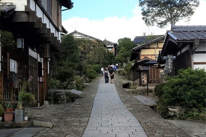 Full-Day Kisoji Nakasendo Trail Tour from Nagoya - Walking through the Kiso Valley to Odaki and Medaki Waterfalls