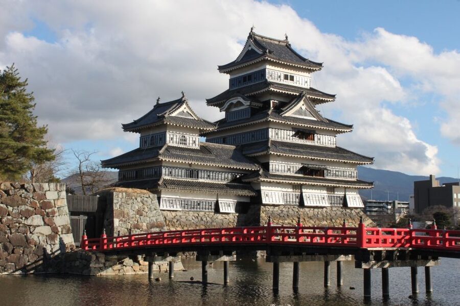 Full-Day Tour: Matsumoto Castle & Kamikochi Alpine Valley - The coach ride shifts from city to high country