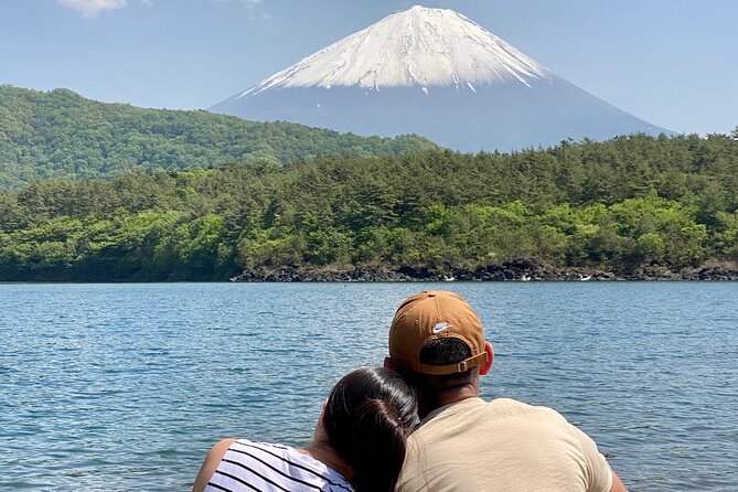 Full Day Tour to Mount Fuji in Spanish - Lake Kawaguchiko and two less obvious viewpoints