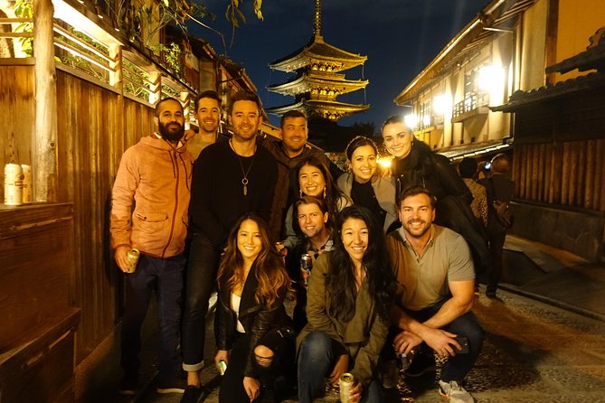 Gion Night Walking Tour - Walking the preserved streets of Higashiyama