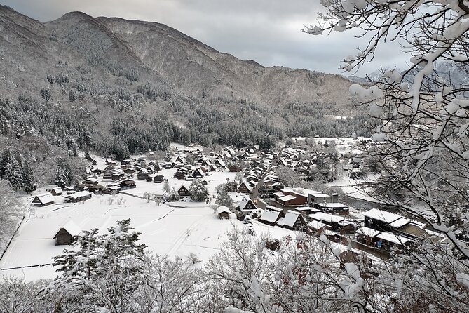 Gokayama and Shirakawago/Photoshoot by professional photographer - Inside Wada House