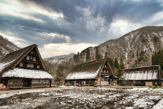 Gokayama and Shirakawago/Photoshoot by professional photographer - Gokayama and its Gassho-style villages