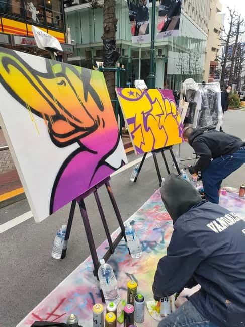 Graffiti in Tokyo Walking Tour: Shibuya and Harajuku - From Shibuya to Harajuku in ten minutes