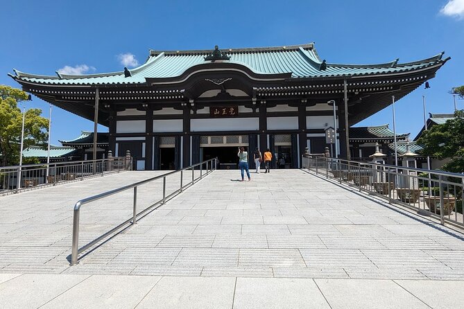 Guided Tour of Nagoya by Car - Why a car makes sense in Nagoya