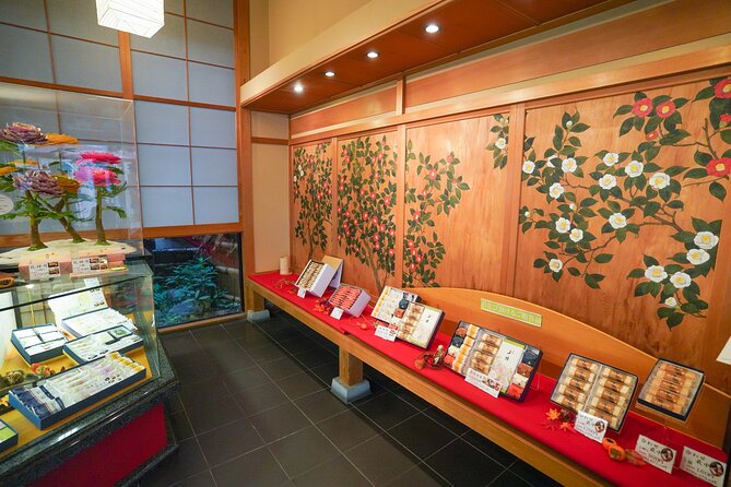 Half-day Himeji Castle Town Bike Tour with Lunch - Inside Himeji Castle, the main event