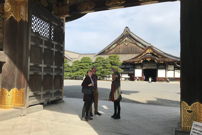 Half-Day Private Walking Tour in Kyoto - Finishing at Nishiki Market