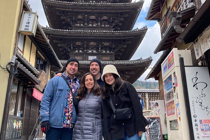 Half-Day Private Walking Tour in Kyoto - Walking through Ninenzaka and Sannenzaka